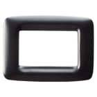 GEWISS - GEWGW32303 PLACCA PLAYBUS YOUNG - IN TECNOPOLIMERO - FINITURA SATINATA - 3 POSTI - NERO TONER - PLAYBUS