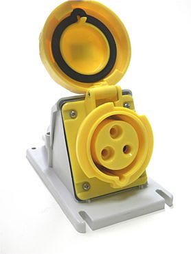 GEWISS - GEWGW62530 PRESA FISSA DA PARETE A 90° - IP67 - 3P+T 125A 100-130V 50/60HZ - GIALLO - 4H - CABLAGGIO A VITE