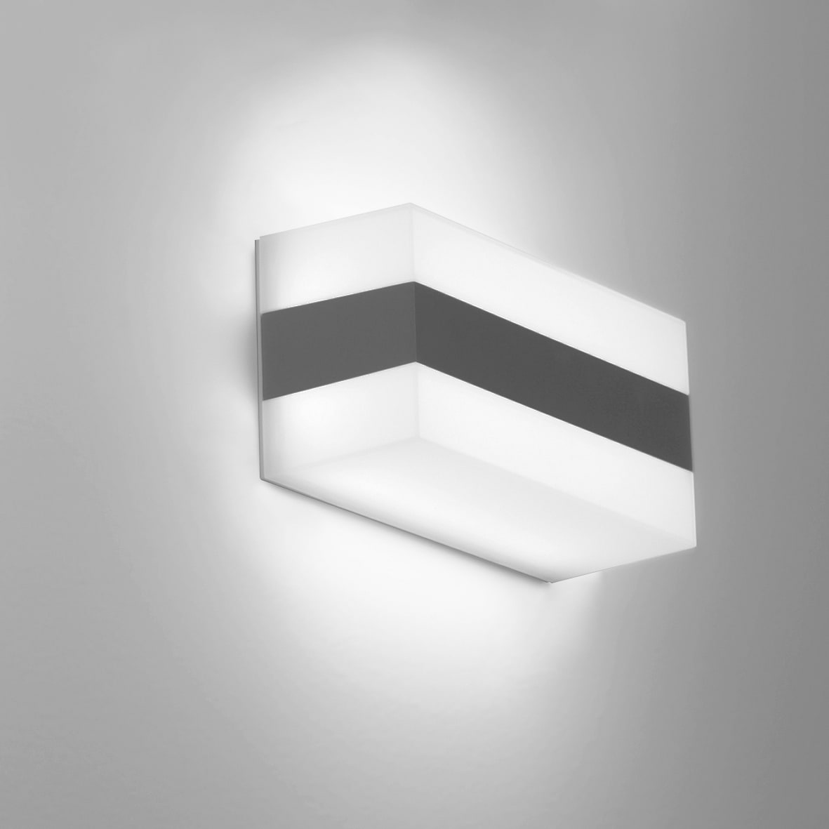 NOBILE ITALIA NOBIC20/3K/A APPLIQUE 8W 3K IP65 220-240V OP FASCIA N