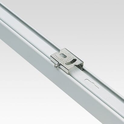 IGUZZINI ILLUMINAZI IGZ3.MWW8.000.0 ATTACCO A SOFFITTO IN ACC.PER BINARIO ST