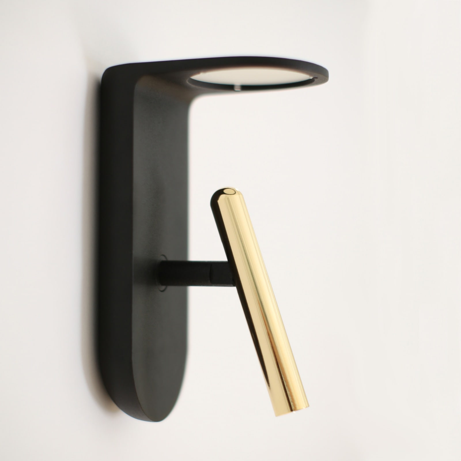 LINEA LIGHT-STILNOVO SNV7944 2NIGHTS APPL.4W NERO TUBO.ORO
