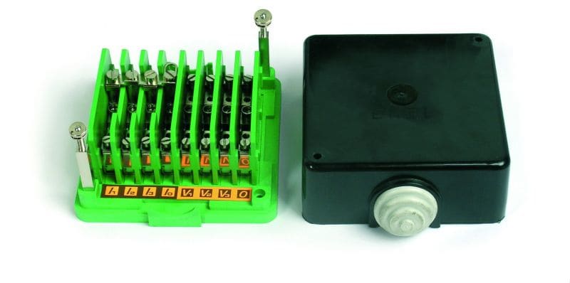 CABUR SRL CBRMZ300N MS/8X10/N MORSETTIERA VENETO-ENEL