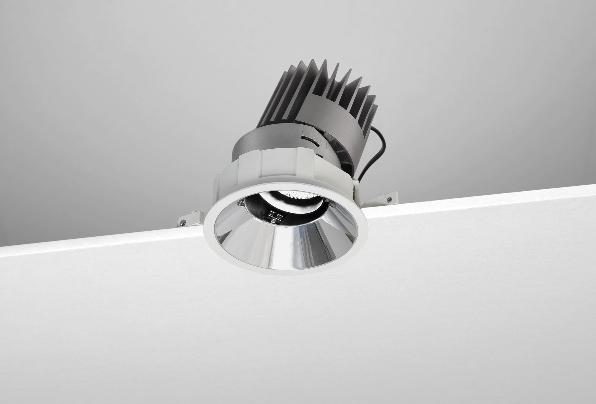 NOBILE ITALIA - NOBM1RA/CF/3K13/C6 INC.ORIEN. TONDO/C D100 13W 3K CR ON-OFF