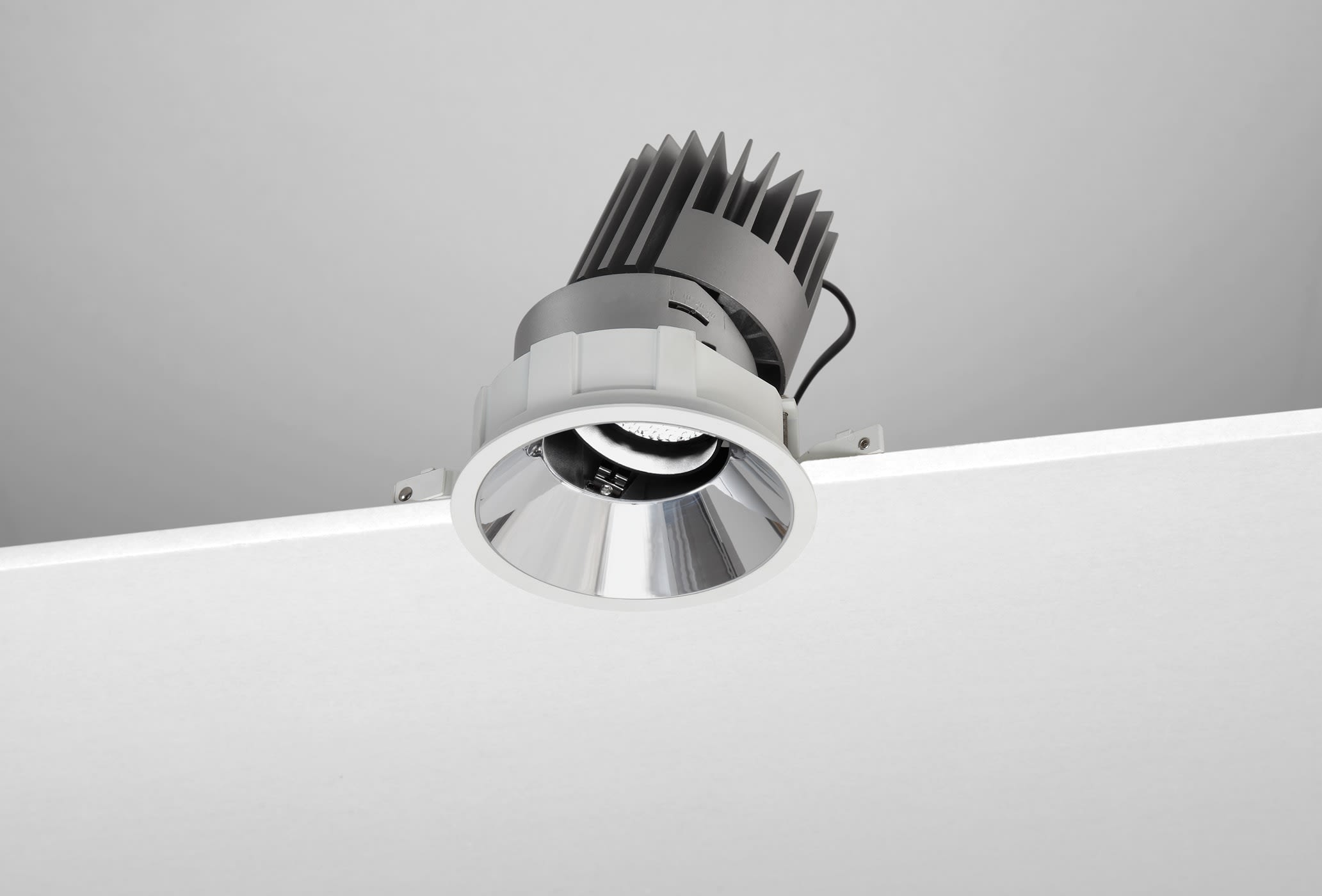 NOBILE ITALIA - NOBM1RA/CF/3K18/C6 INC.ORIEN. TONDO/C D100 18W 3K CR ON-OFF