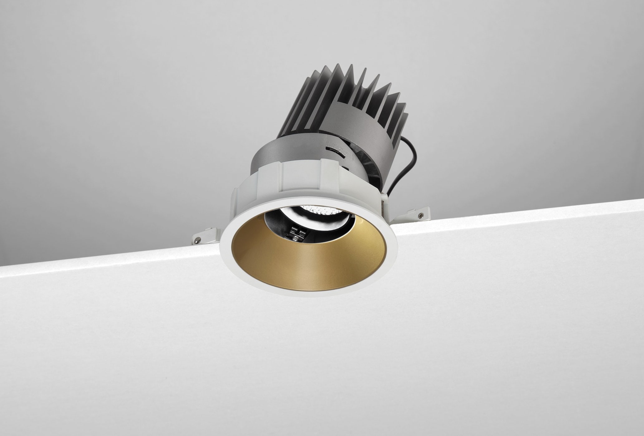 NOBILE ITALIA - NOBM1RA/CF/4K18/G6 INC.ORIEN. TONDO/C D100 18W 4K GD ON-OFF