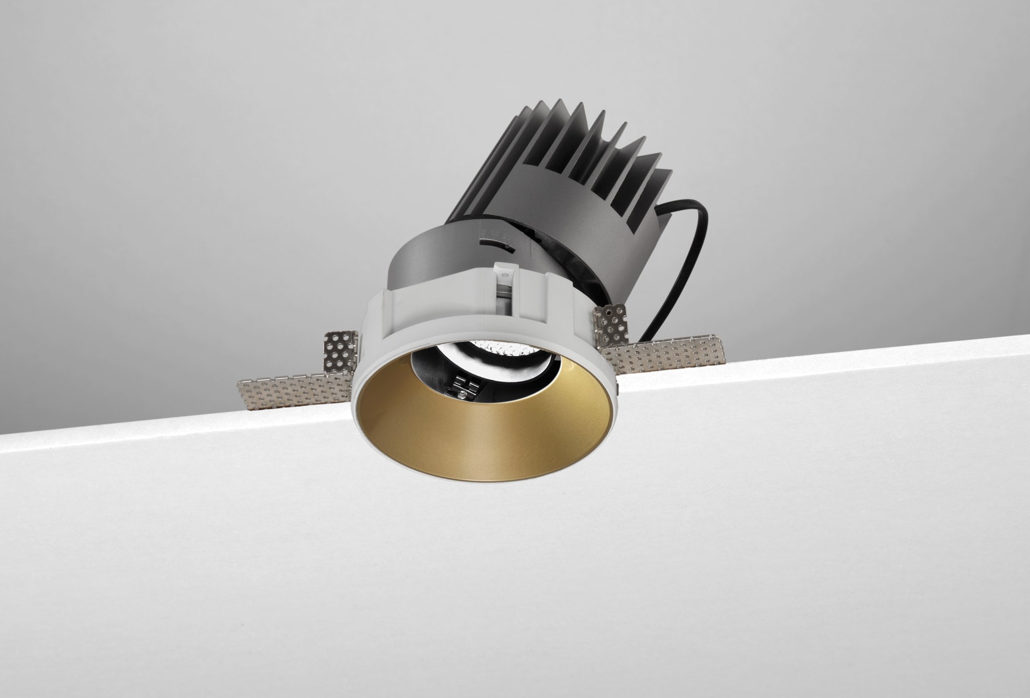 NOBILE ITALIA - NOBM1RA/TF/4K18/G6 INC.ORIEN. TONDO/T D100 18W 4K GD ON-OFF