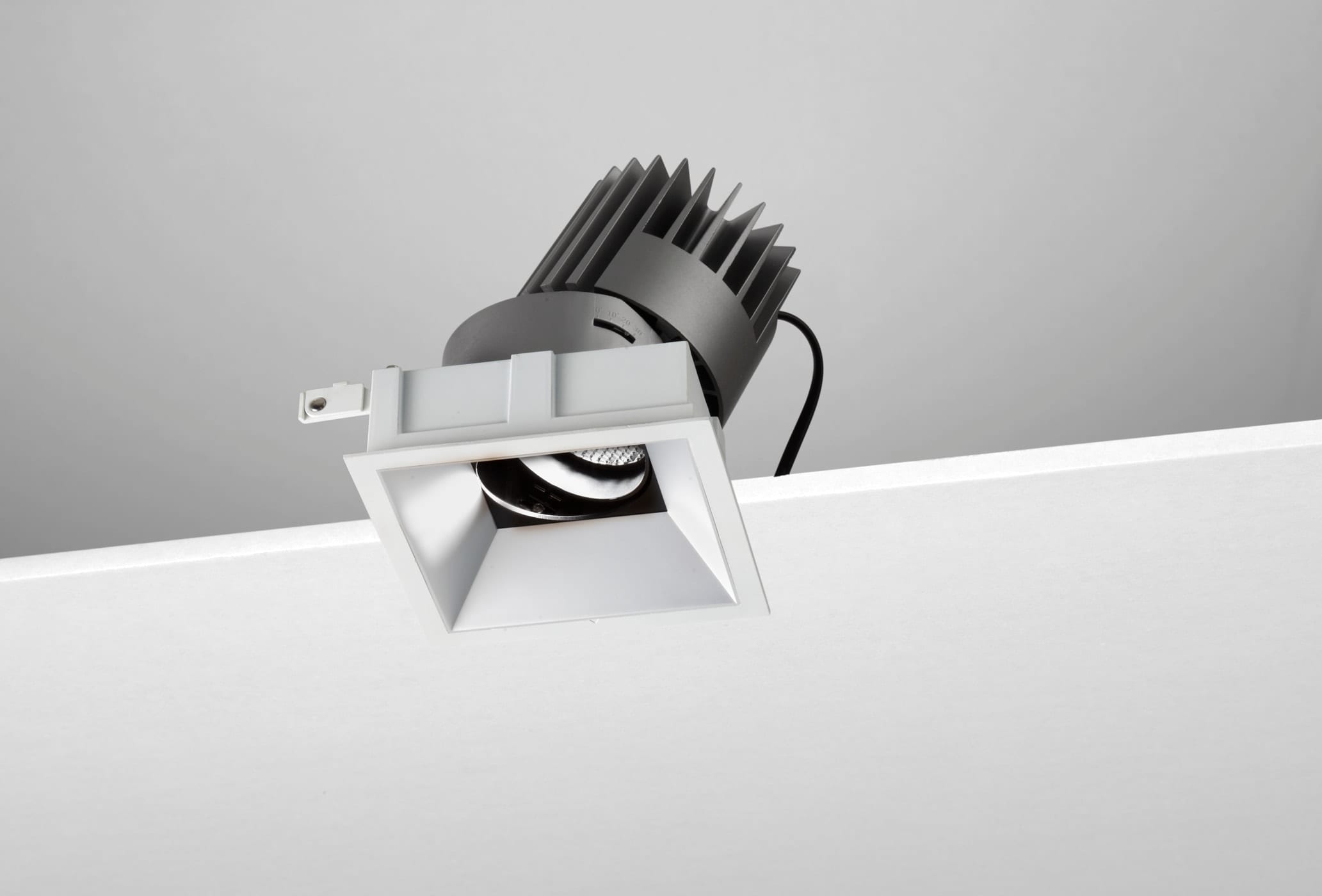 NOBILE ITALIA - NOBM1SA/CM/3K18/M6 INC.ORIEN. QUAD./C L100 18W 3K OP ON-OFF