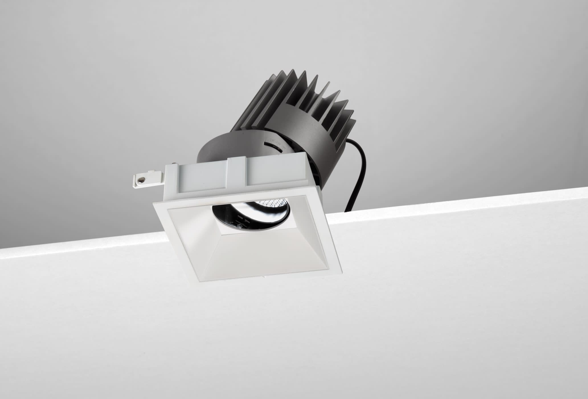 NOBILE ITALIA - NOBM1SA/CM/3K18/W6 INC.ORIEN. QUAD./C L100 18W 3K BI ON-OFF