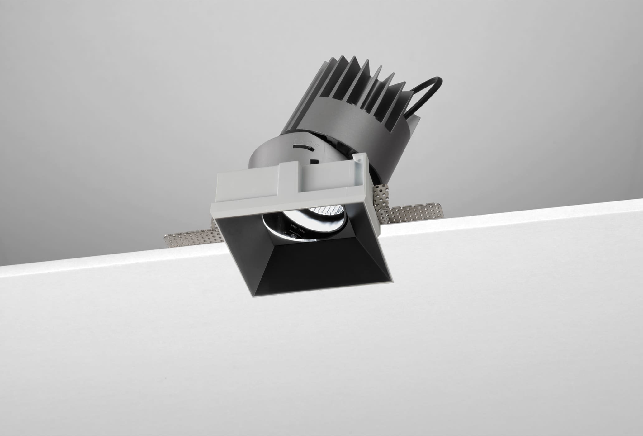 NOBILE ITALIA - NOBM1SA/TM/4K18/B6 INC.ORIEN. QUAD./T L100 18W 4K NE ON-OFF