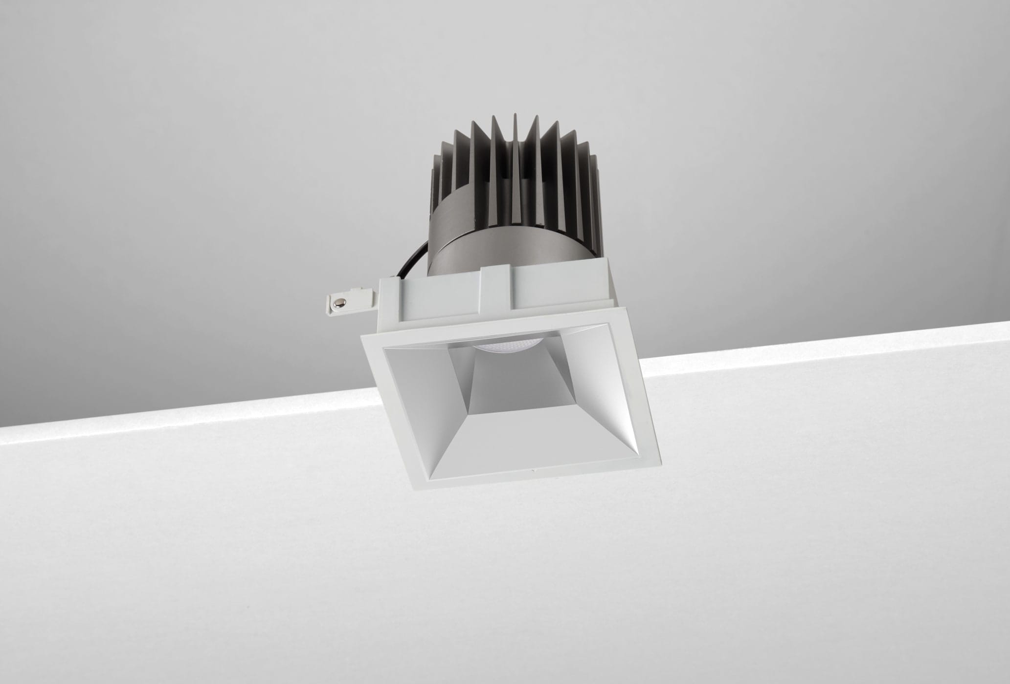 NOBILE ITALIA - NOBM1SF/CF/4K18/M6 INC. FISSO QUAD./C L100 18W 4K OP ON-OFF