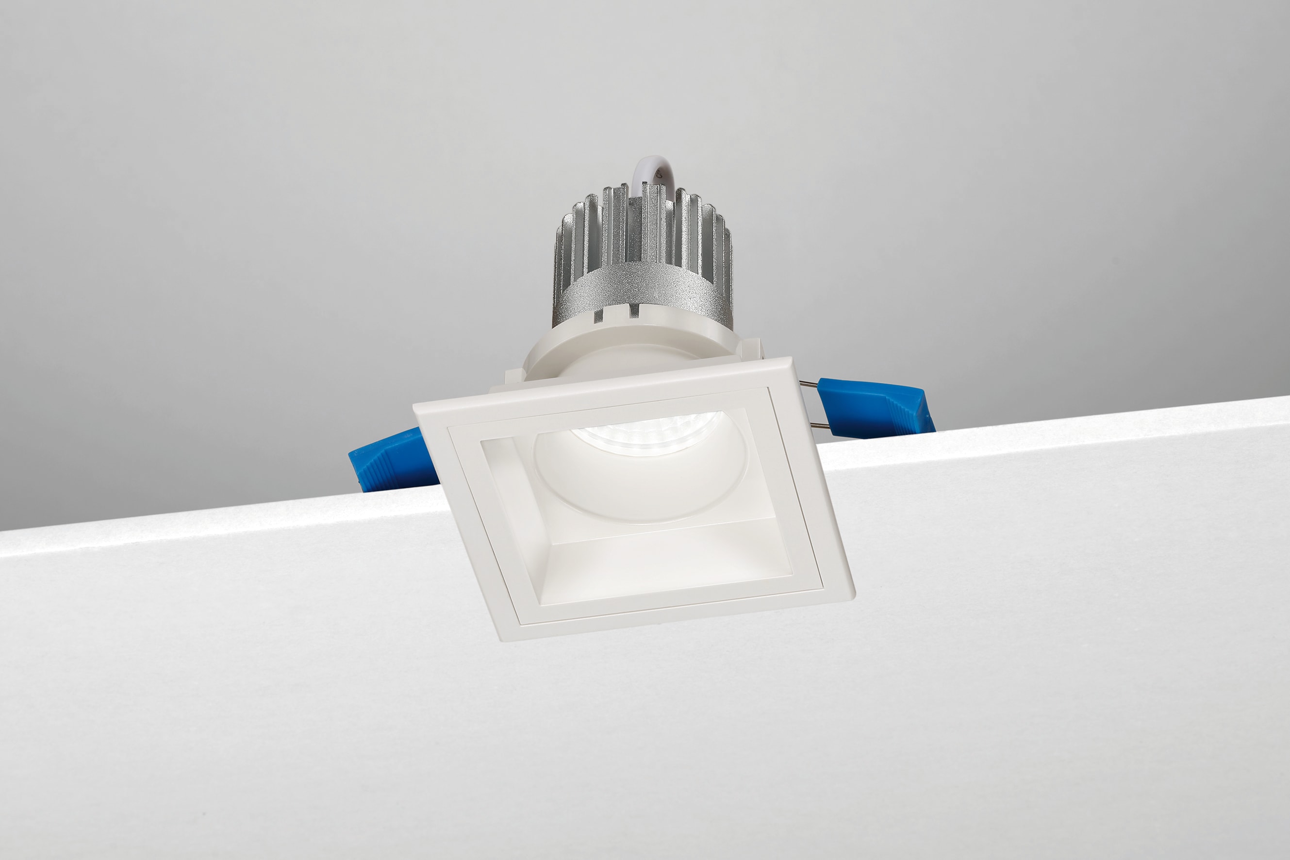 NOBILE ITALIA NOBD1S/20/2K/W INC. FISSO QUAD. 8,5W 2,7K BI