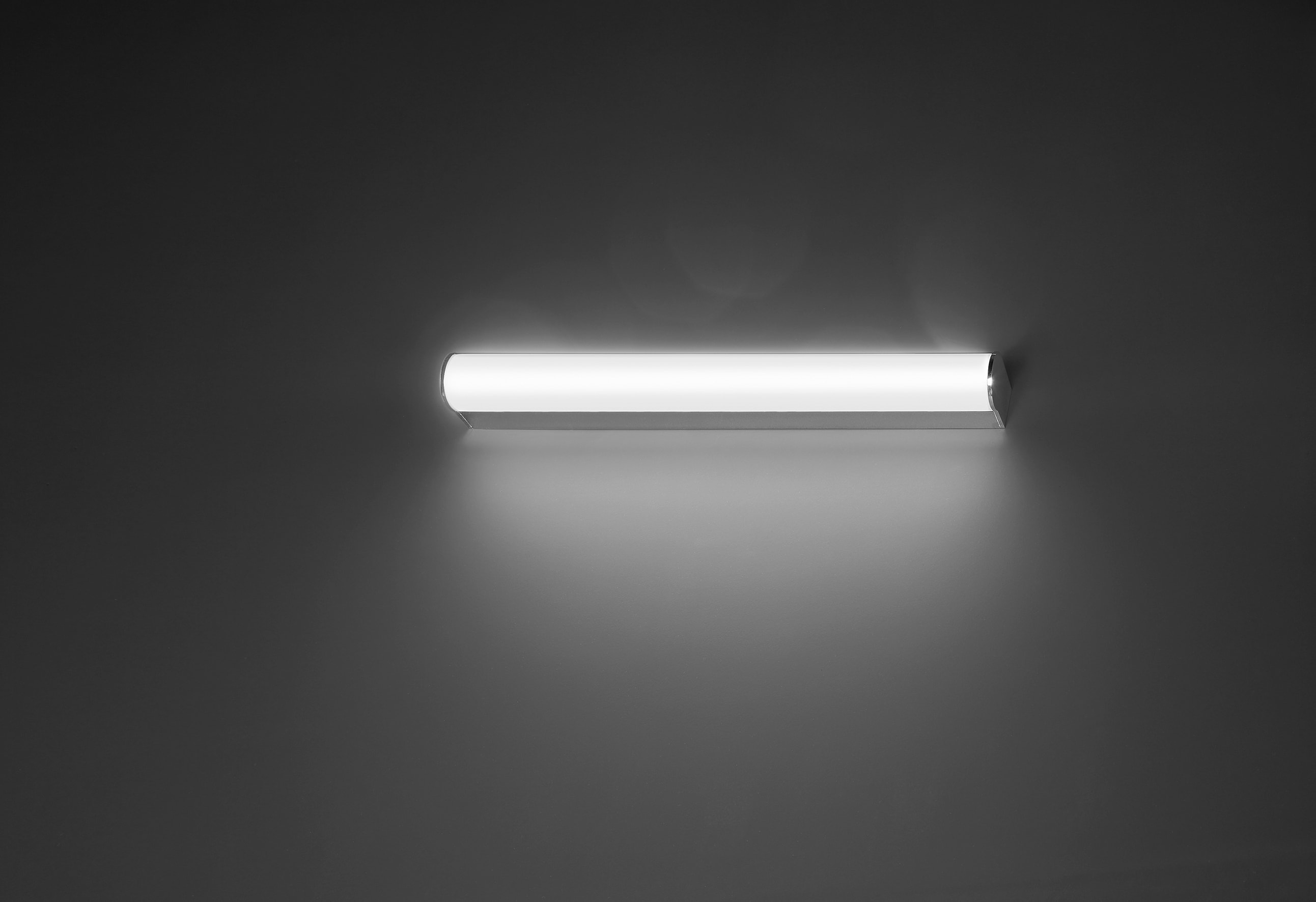 NOBILE ITALIA NOBDL017/CR APPLIQUE 60 12W 3K IP44 240V CR