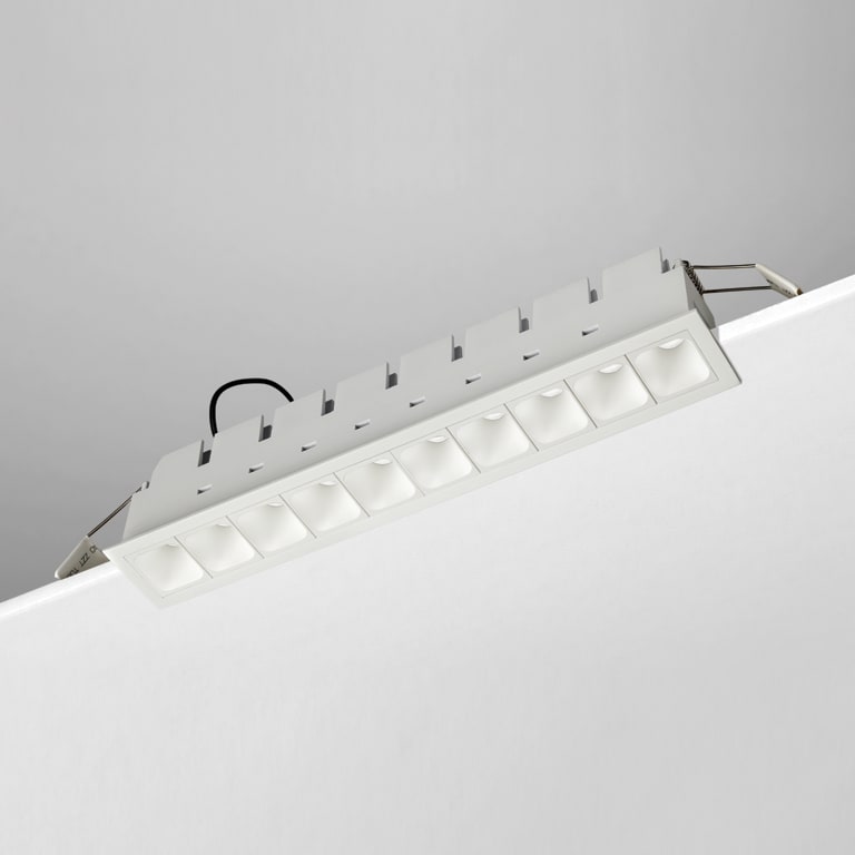 NOBILE ITALIA NOBL10F/WCF/4K22/W1 INC. C/BI 22W L40 4K BI ON-OFF IT