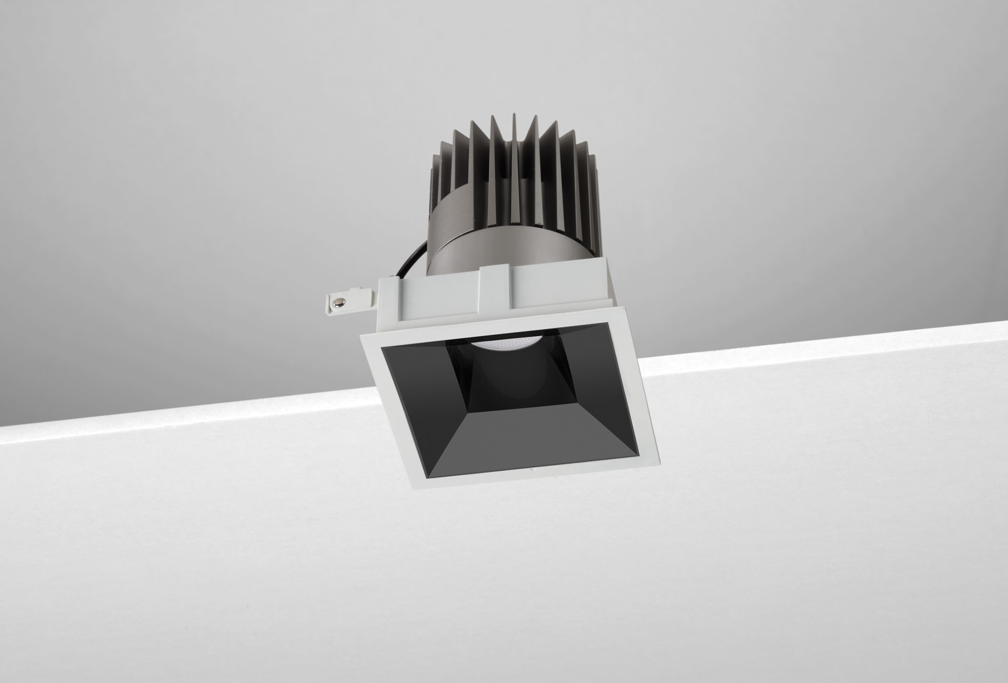 NOBILE ITALIA NOBM2SF/CM/4K18/B1 INC.FISSO QUAD./C L125 18W 4K NE ON-OFF
