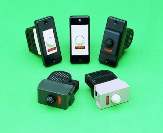 TECNEL TECNOLOGIE EL - TTETE4523.3M DIMMER DEV.VENTILATORI 25-350W-230V+MIN.