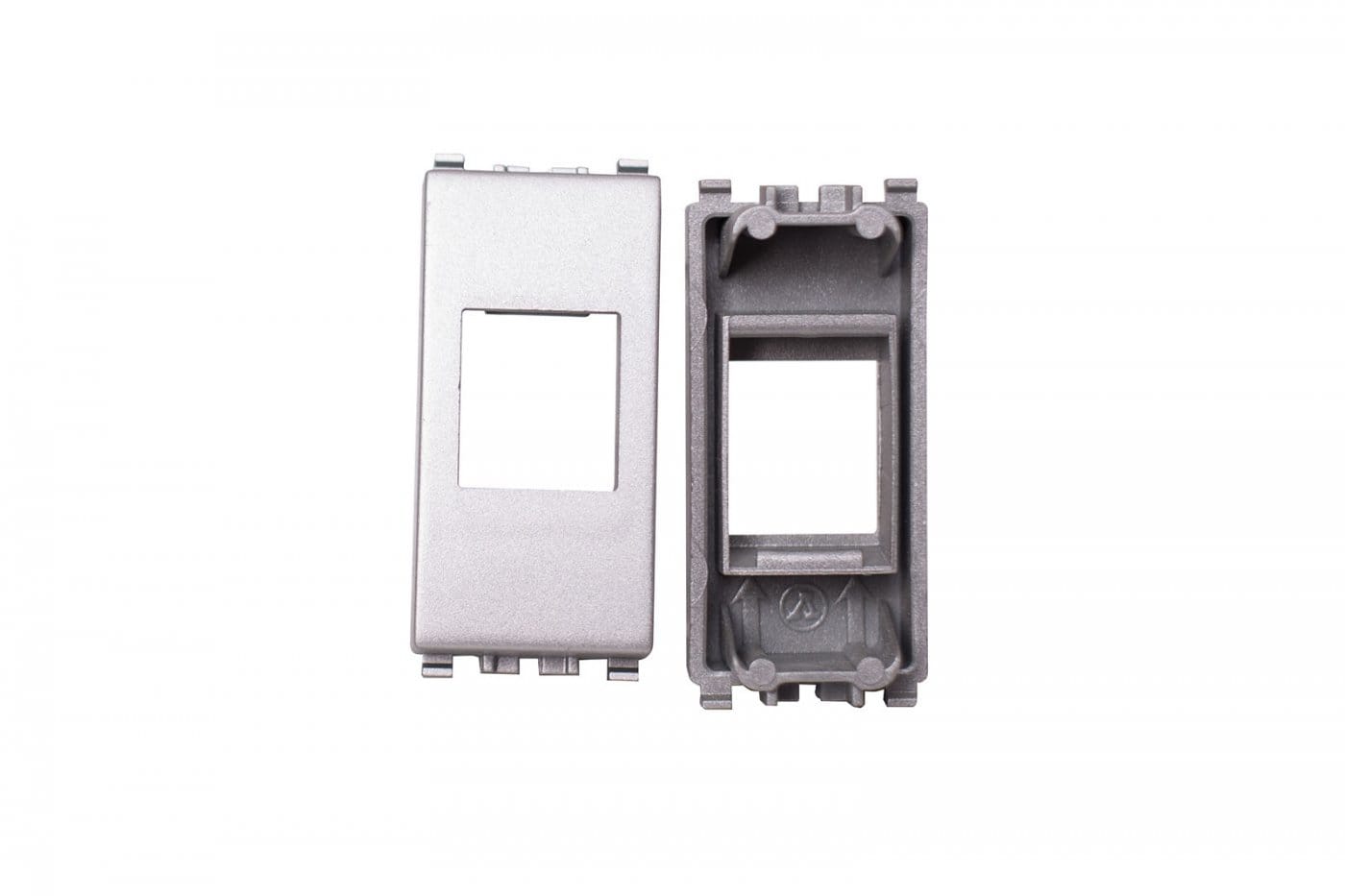 ADMK ITALIA SRLS ADMVM6546AK ADATTATORE KEYSTONE COMPATIBILE VIMAR