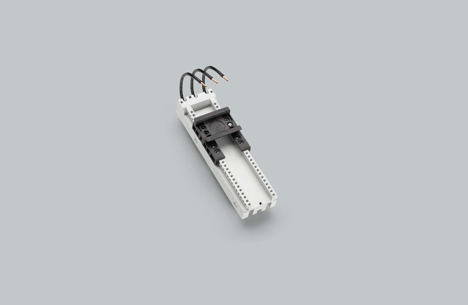 WOEHNER ELECTROTECHN - WOH32692000A ADATT. EQUES 45 COMFORT, 45A X CROSSBOAR