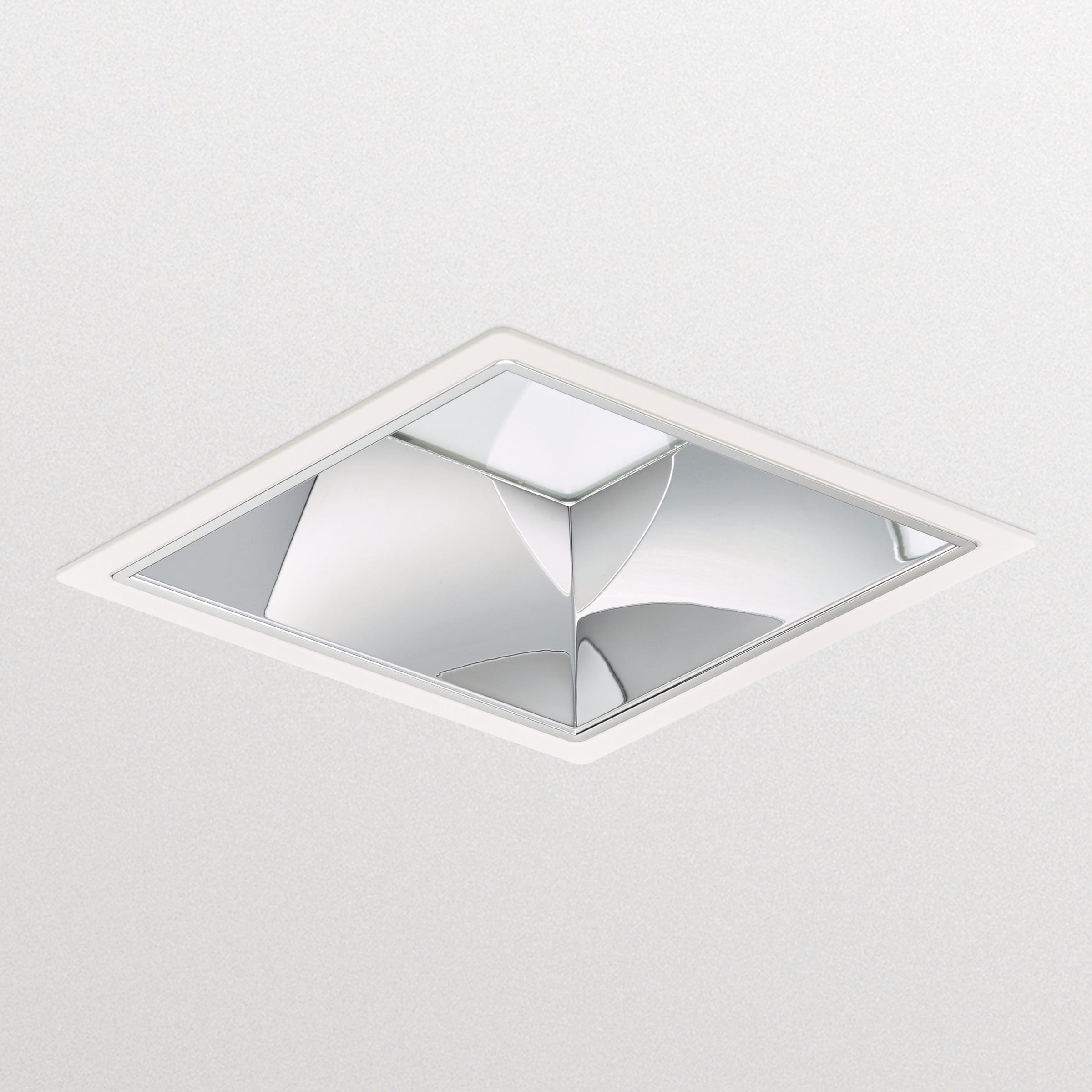 SIGNIFY ITALY SPA PHA97072700 LuxSpace square, recessed, 9.9 W, 200x200 mm, 1300 lm, 3000 K, UGR19, Riflettore speculare C, Bianco, IP20