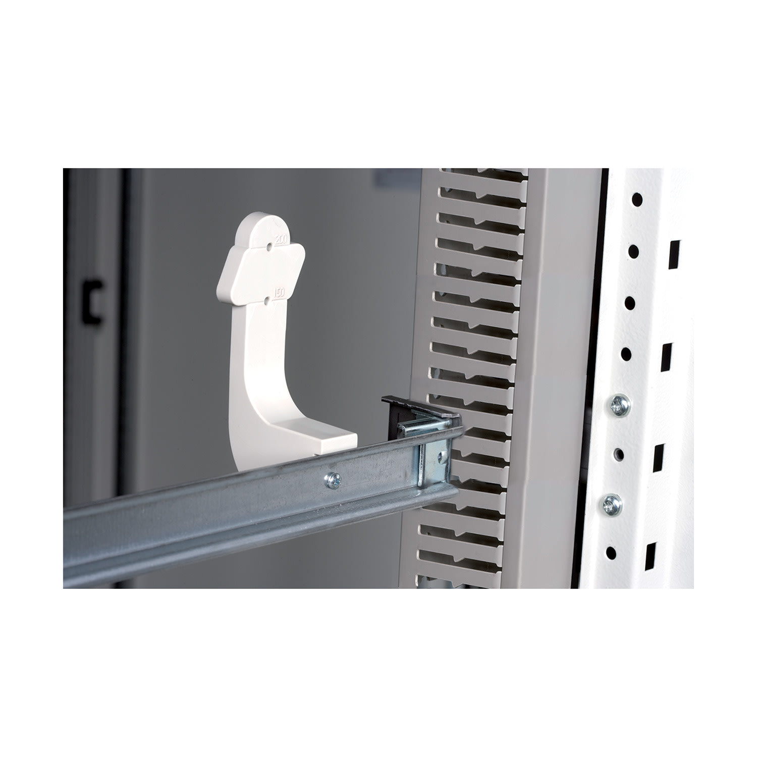 CHINT ITALIA INVESTM - CHTCHT26051 SUPPORTO FISS. X CANALETTA ORIZZONTALE (