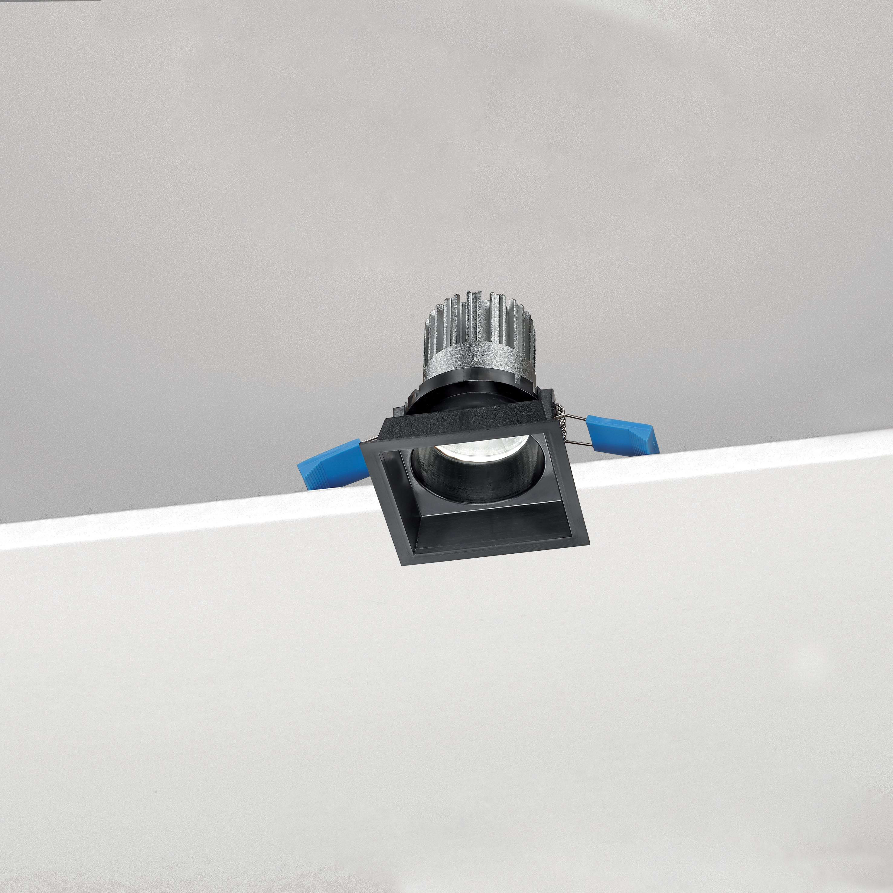 NOBILE ITALIA - NOBD1S/40/3K/B2 INC.FISSO QUAD. 8,5W 3K NE PUSH/DIM1-10V