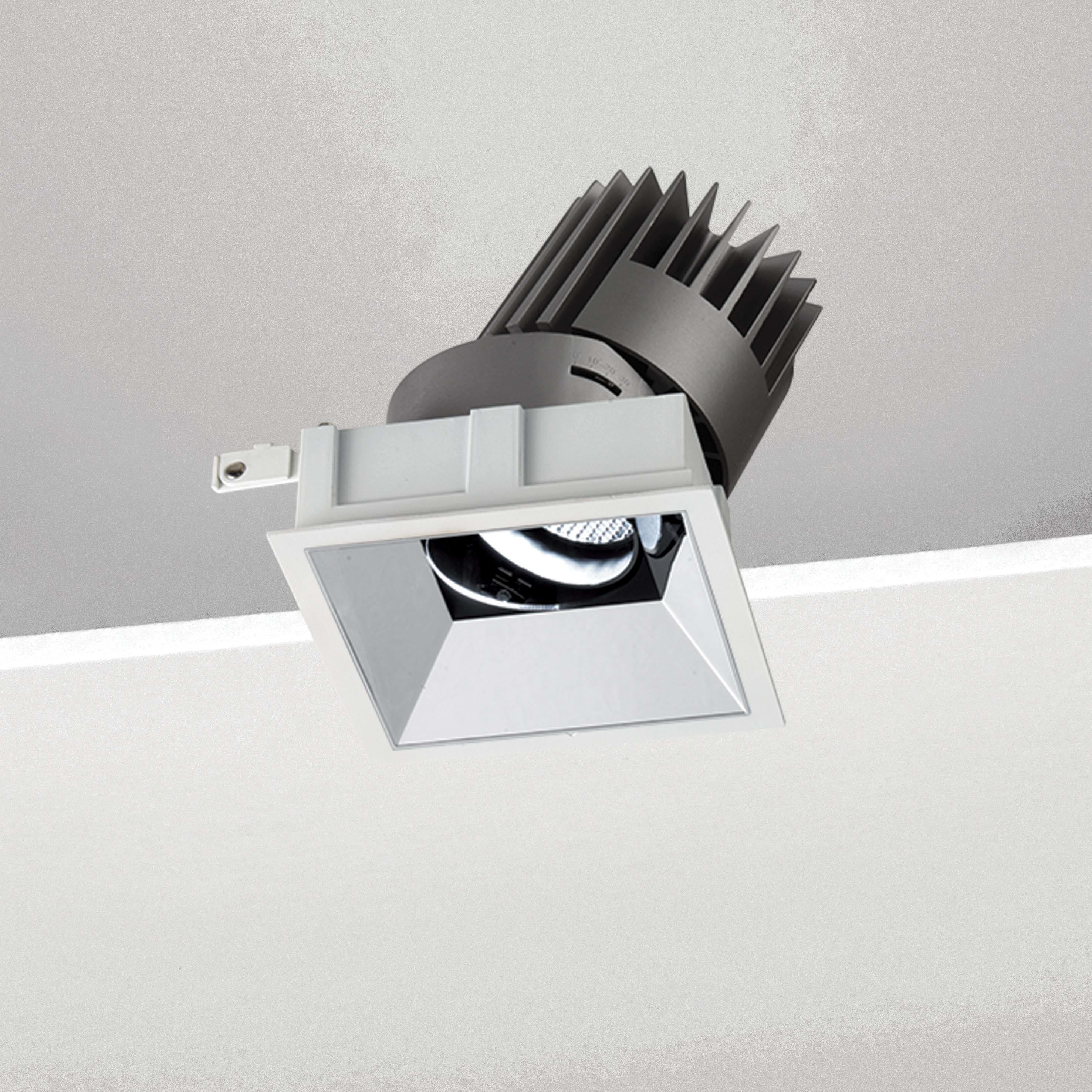 NOBILE ITALIA - NOBM1SA/CF/4K13/C6 INC.ORIEN. QUAD./C L100 13W 4K CR ON-OFF