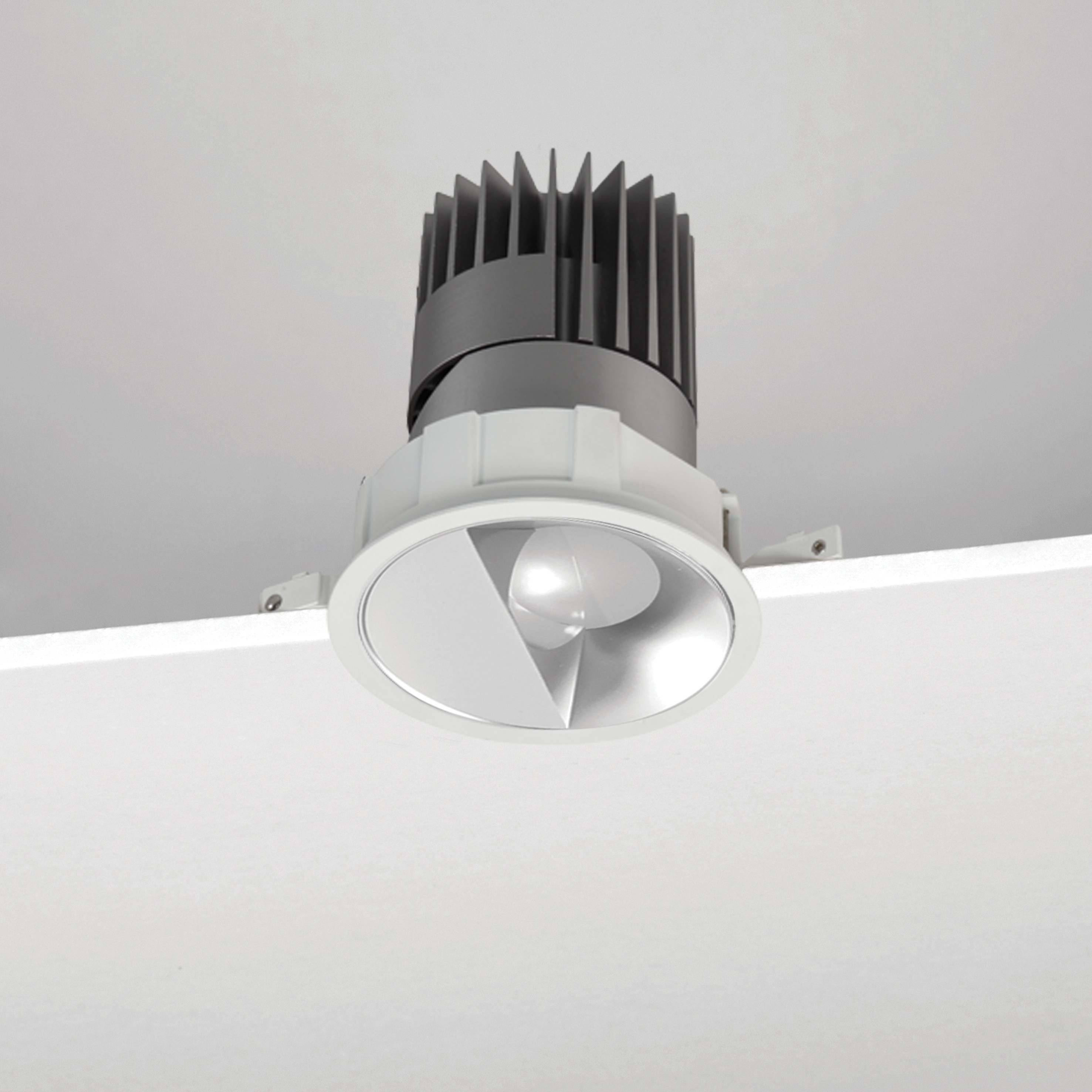 NOBILE ITALIA - NOBM2RF/CA/3K18/M1 INC.FISSO TONDO/C D.125 18W 3K OP ON-OFF