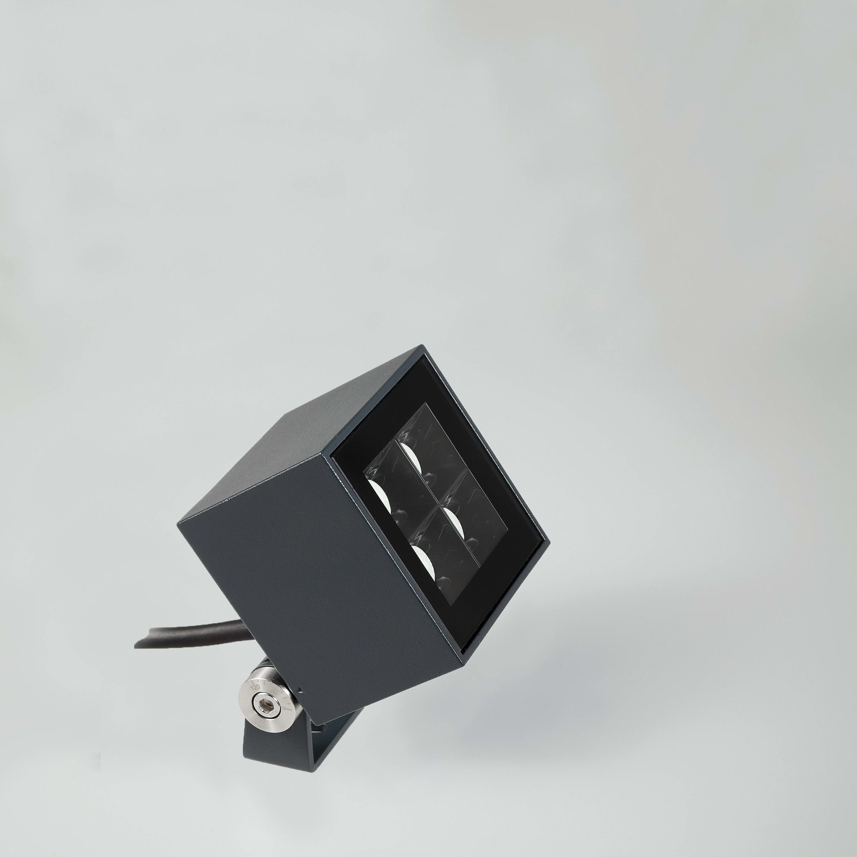 NOBILE ITALIA - NOBQ2/M/3K/A PROIETTORE LED 9W 36 3K 230V IP65 NA