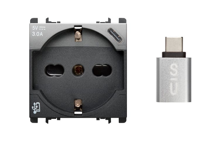 URMET SPA UTD10312/2AC PRESA P40 250V+USB 5V 3A AC