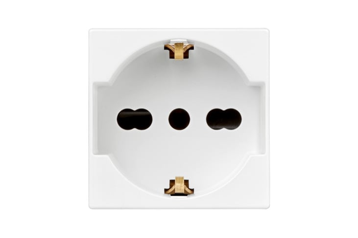 URMET SPA - UTD12100/310-9 PRESA P40 2P+T 16A 250V 2M BI