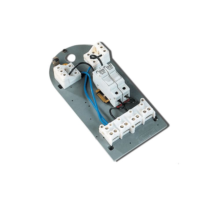 CONCHIGLIA - CON054143805 Acc. per Serie SCF - Piastra equipaggiata c/morsettiera 4 poli, sez. nominale 25 mmq, e 2 portafus.
