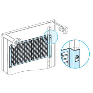 SCHNEIDER ELECTRIC - SNR03171 PIASTRA DI FONDO PREF.RIENTRATA 4M G-P
