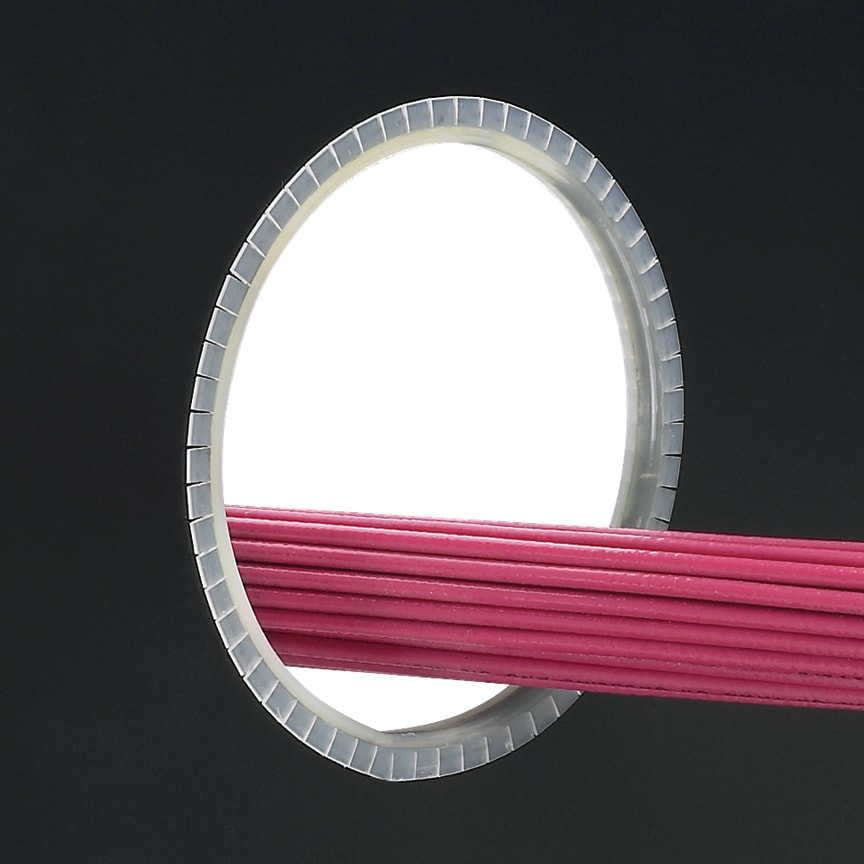 PANDUIT - PANGEE36FR-CY GROM EDG SLIT,.11 X.12 ,FR NAT,1RL