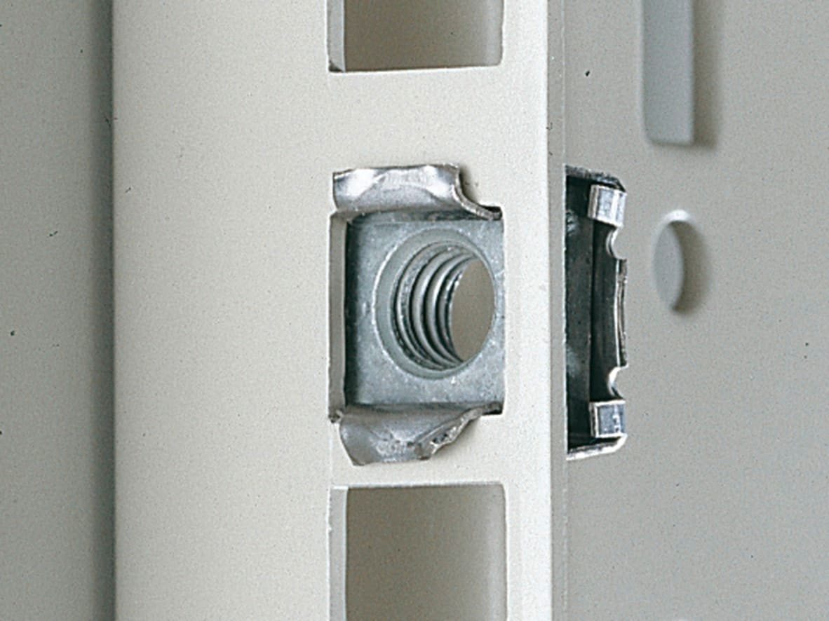 RITTAL SPA - RIT2094200 EL 50 DADI A GABBIA M6 CON CONTATTO