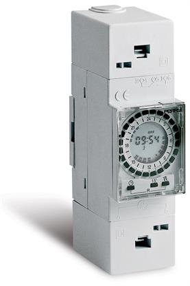 PERRY - PER1IO0022/D15 INTERRUTTORE GIORNALIERO CON DISPLAY