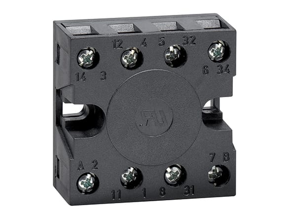 LOVATO LOV31L48P8 ZOCCOLO VOLANTE OCTAL MORS. VITE RETRO
