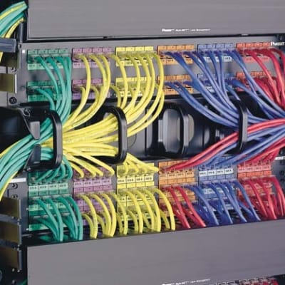 PANDUIT - PANCMPH1C D-RING REPL CVR,HORIZ,1RU,BLK,EA
