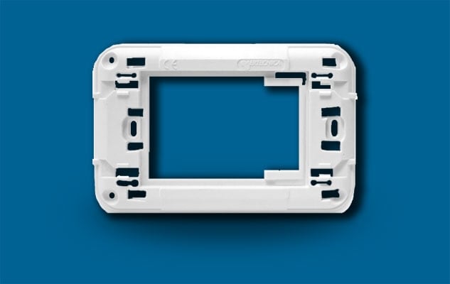 AERTECNICA S.P.A. - ATNNA685 SUPPORTO ADATT. PLACCA LEGRAND BIANCA