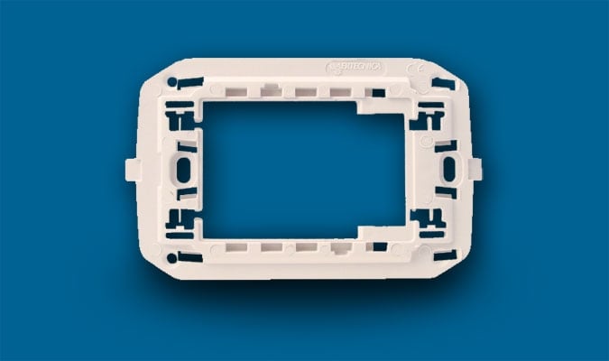 AERTECNICA SPA ATNNA690 SUPPORTO ADATT.PLACCA GEWISS BIANCO