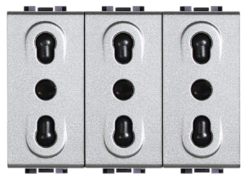BTICINO S.P.A. - BTINT4180/3 LIGHT TECH - PRESA TRIPLEX BIPASSO 10/16