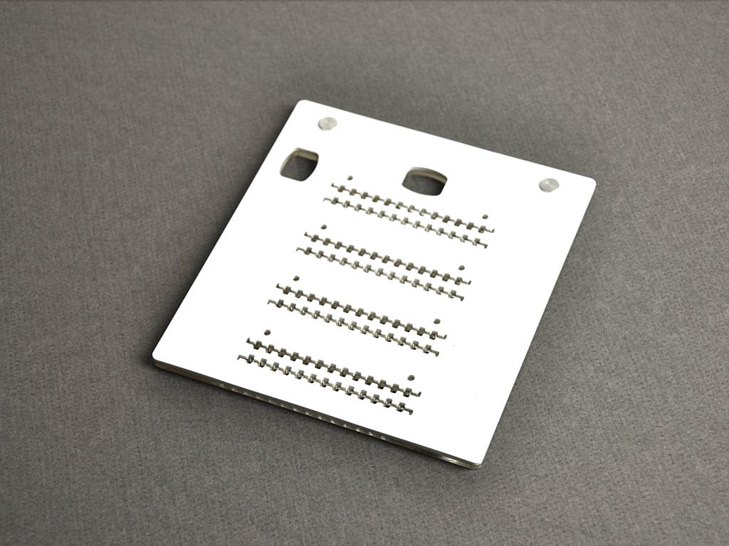 CEMBRE S.P.A. - CEM991013 PIASTRA MG2-LTB X TARGH.MG-CPM-09 5X10 M