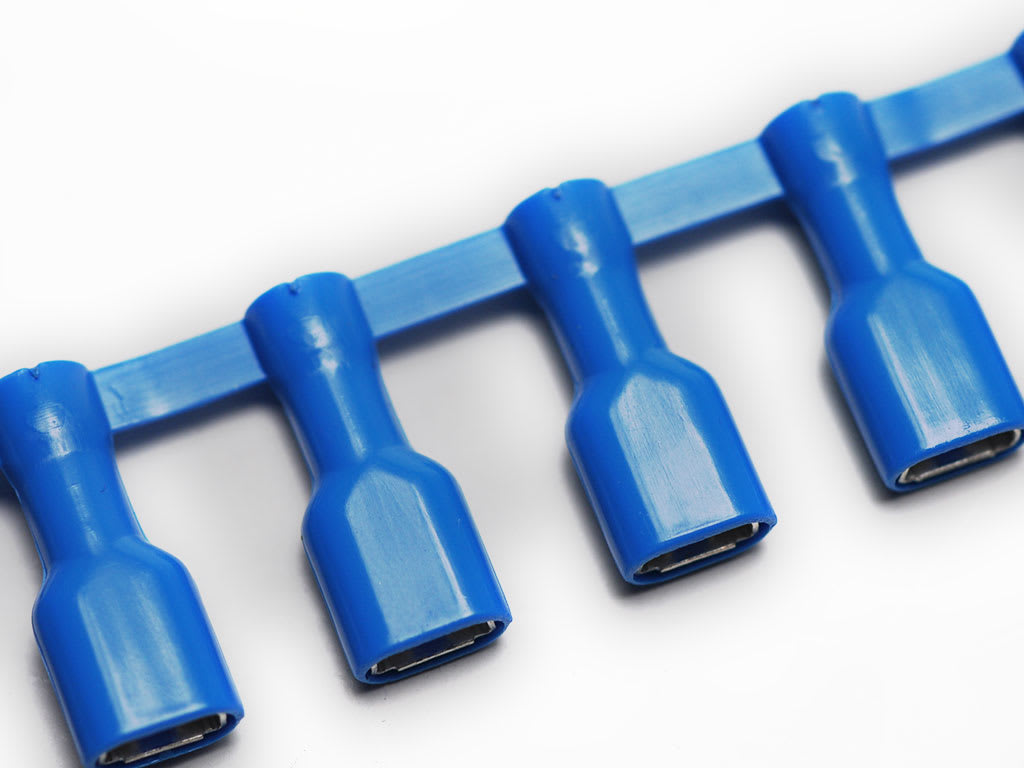 CEMBRE S.P.A. - CEMCBP-F408P INNESTO FEMMINA CONCA.ISOLATO BLU 4,8X0,8
