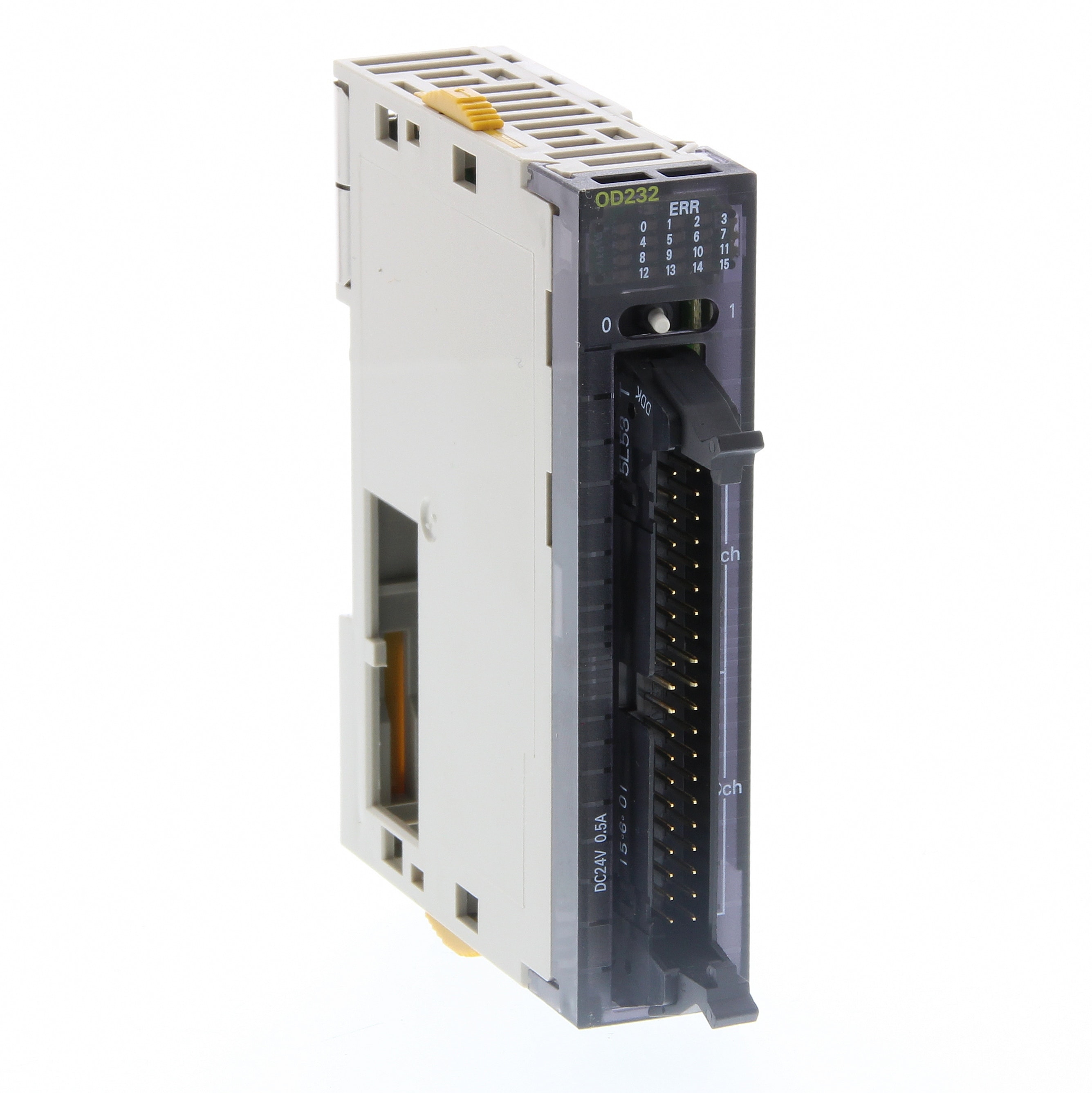 OMRON OMRCJ1WOD232CHN-177 PLC- MODULO 32DO TR PNP. CONN. MIL