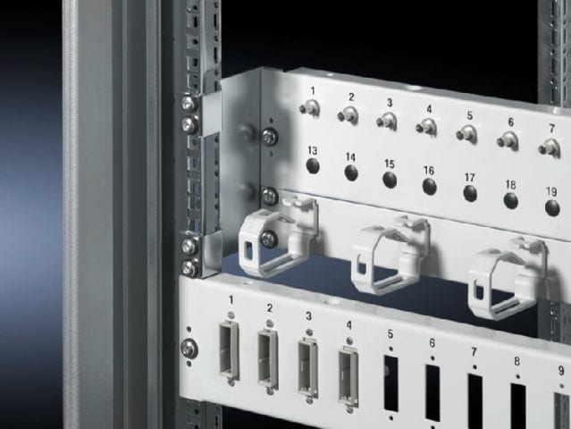 RITTAL SPA RIT7246400 DK ADATTATORE ARRETRAMENTO 19 , 3HE-2PZ