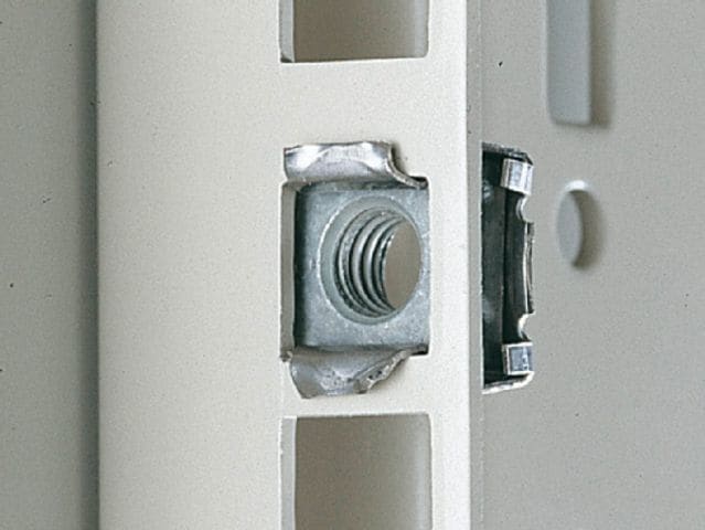 RITTAL SPA - RIT2094200 EL 50 DADI A GABBIA M6 CON CONTATTO