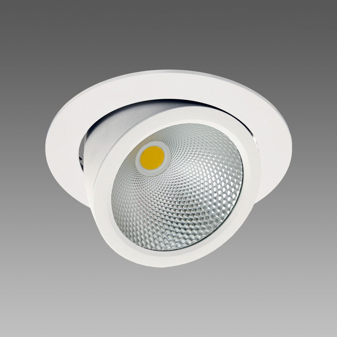 FOSNOVA FOS2208781900 LUTHOR MEDIUM 878 COB 25W 3K CLD BIA