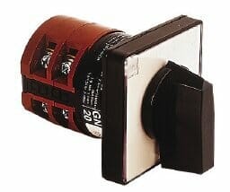 LOVATO - LOV7GN4052U COMMUT. 2P 3POS.M.FR.65X65