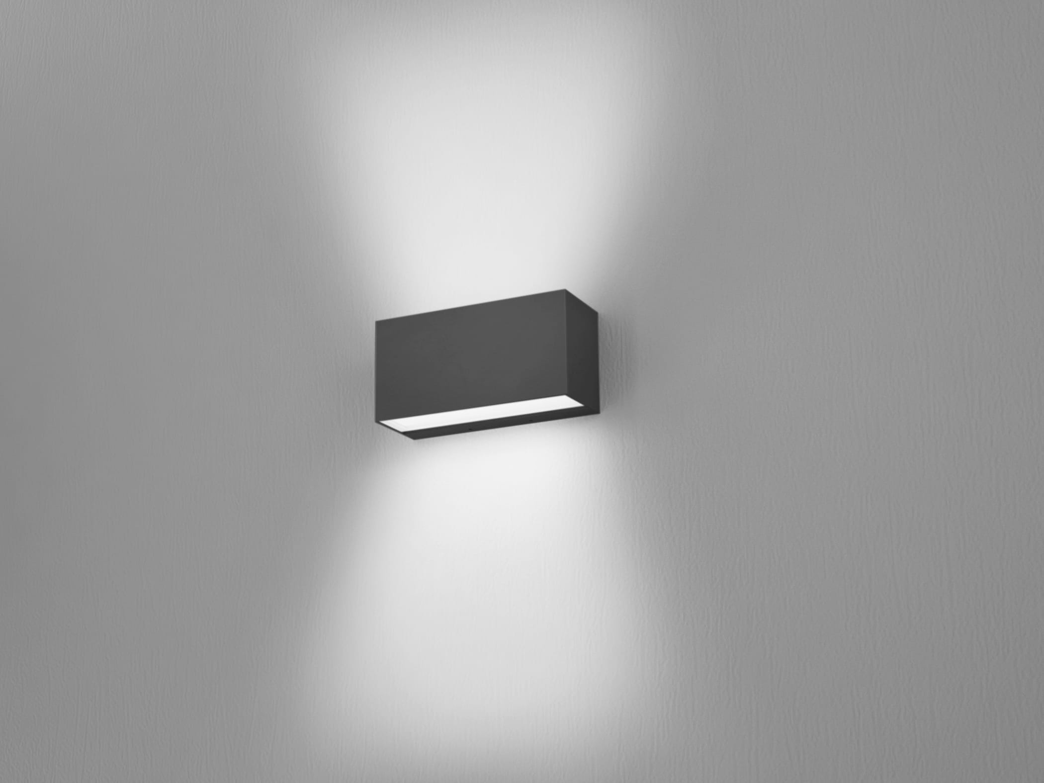 NOBILE ITALIA NOBBA20/2A/4K/A APPLIQUE BIEM. 2X15W 4K 80/60 IP65 230V