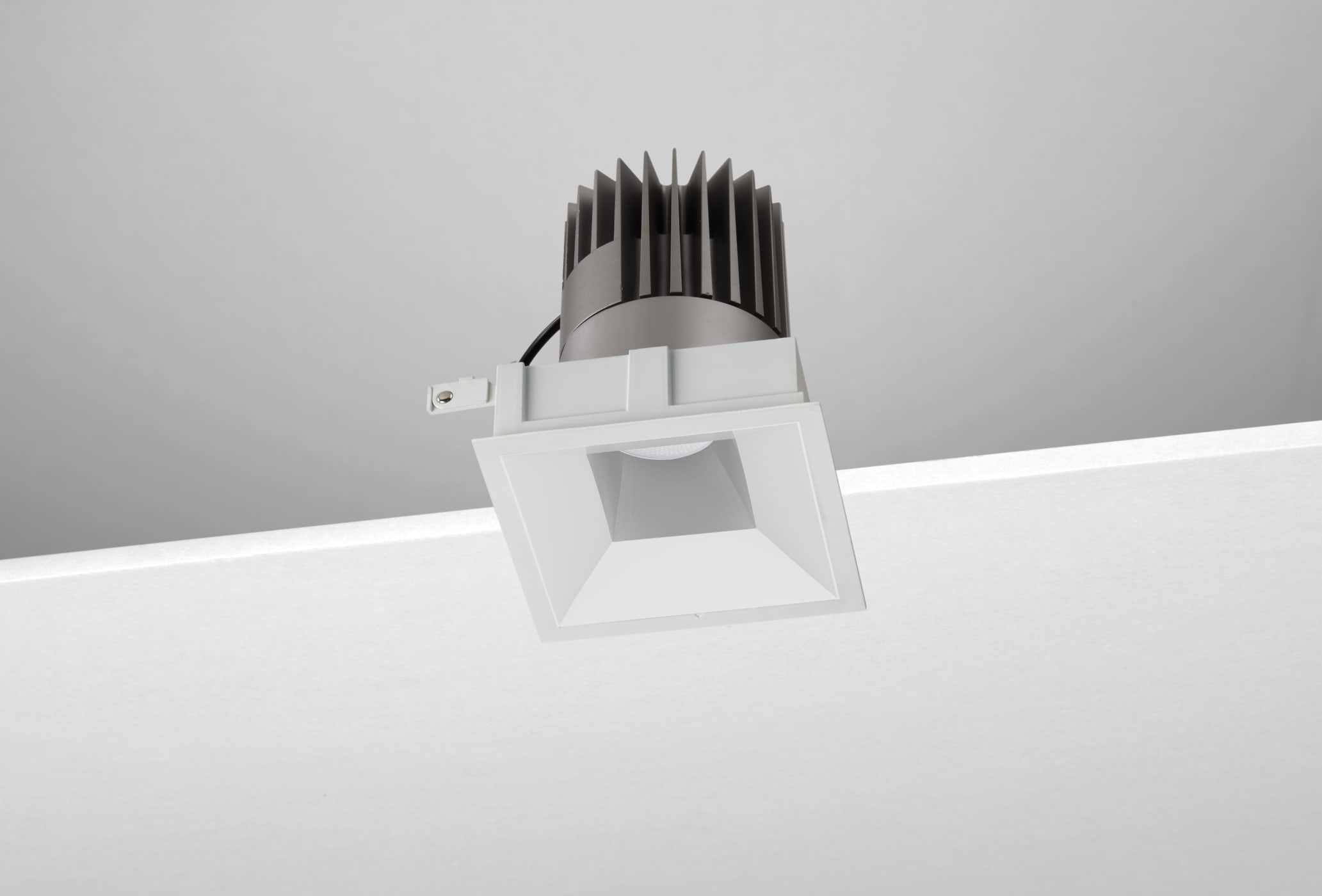NOBILE ITALIA NOBM2SF/CF/4K25/W1 INC.FISSO QUAD./C L125 25W 4K BI ON-OFF