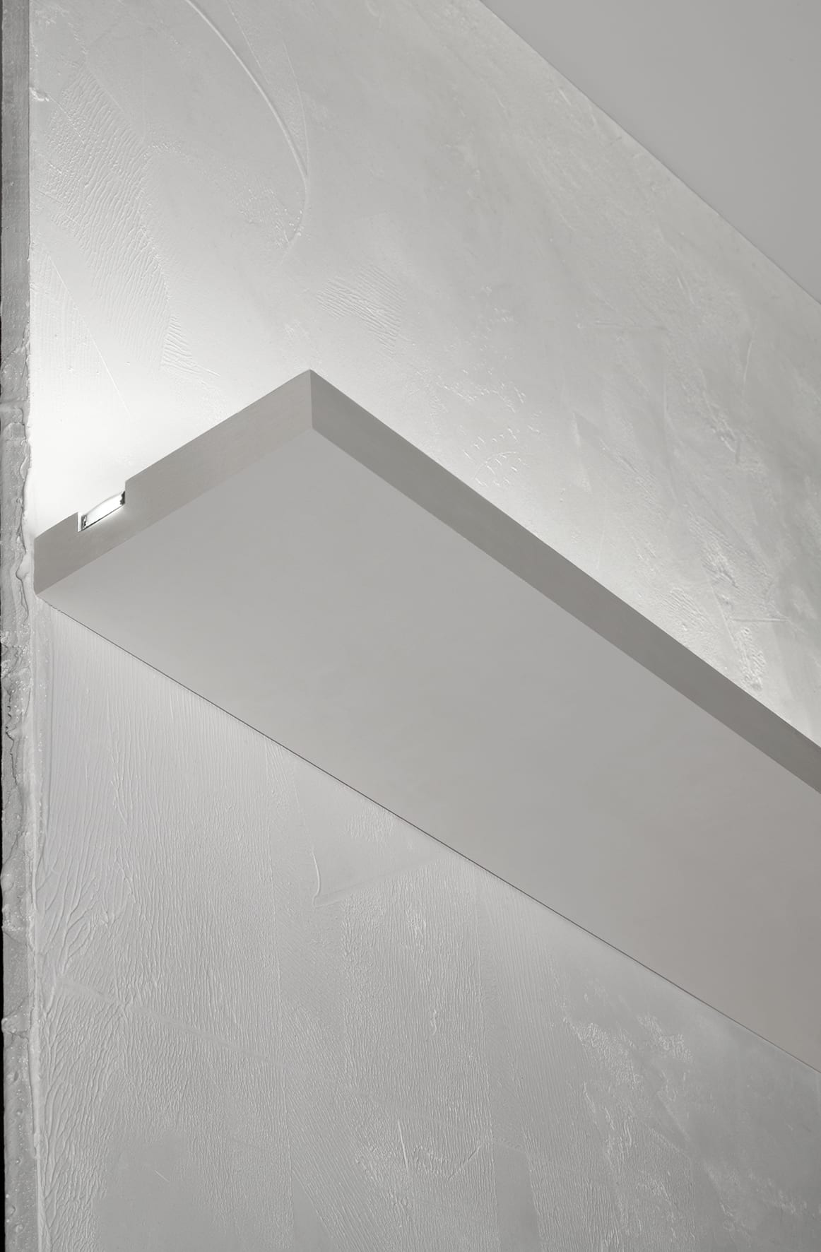 NOBILE ITALIA NOBP14 PROFILO IN GESSO A PARETE MONO EMISSIONE