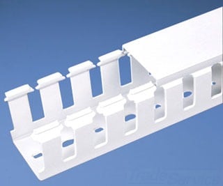 PANDUIT - PANNNC50X50WH2 SLOT HALFREE MDCT,50MMX50MMX2M,WH,2MTR
